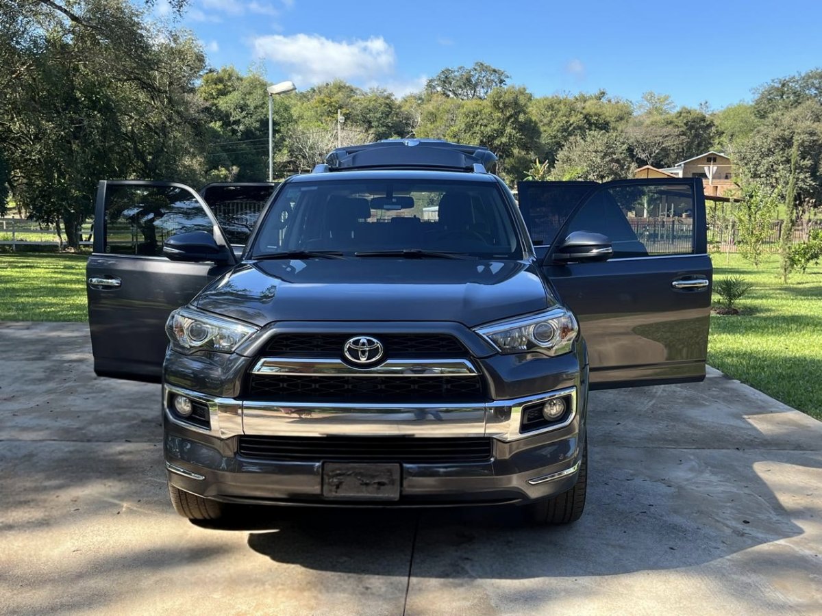 🚙✨ Toyota 4Runner Limited 2017/2018 4x4 ✨🚙