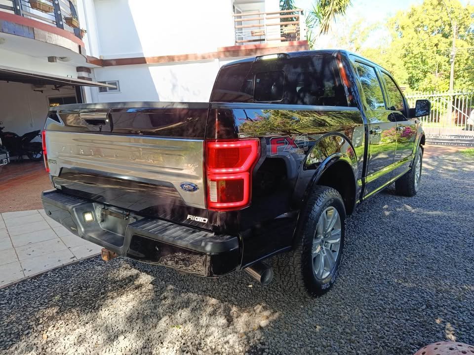 FORD F-150 PLATINUM POWER STROKE