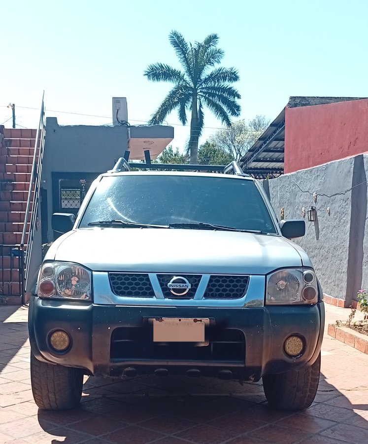 Nissan Frontier 2007 zd 30 bomba comun