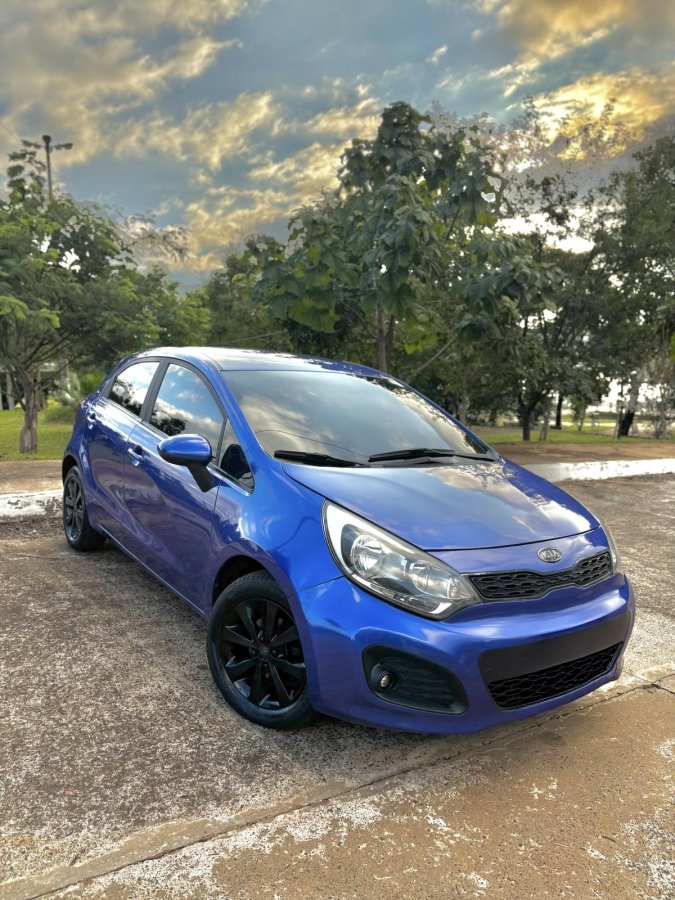 Kia Rio Hatchback 2012 ✨🚗
